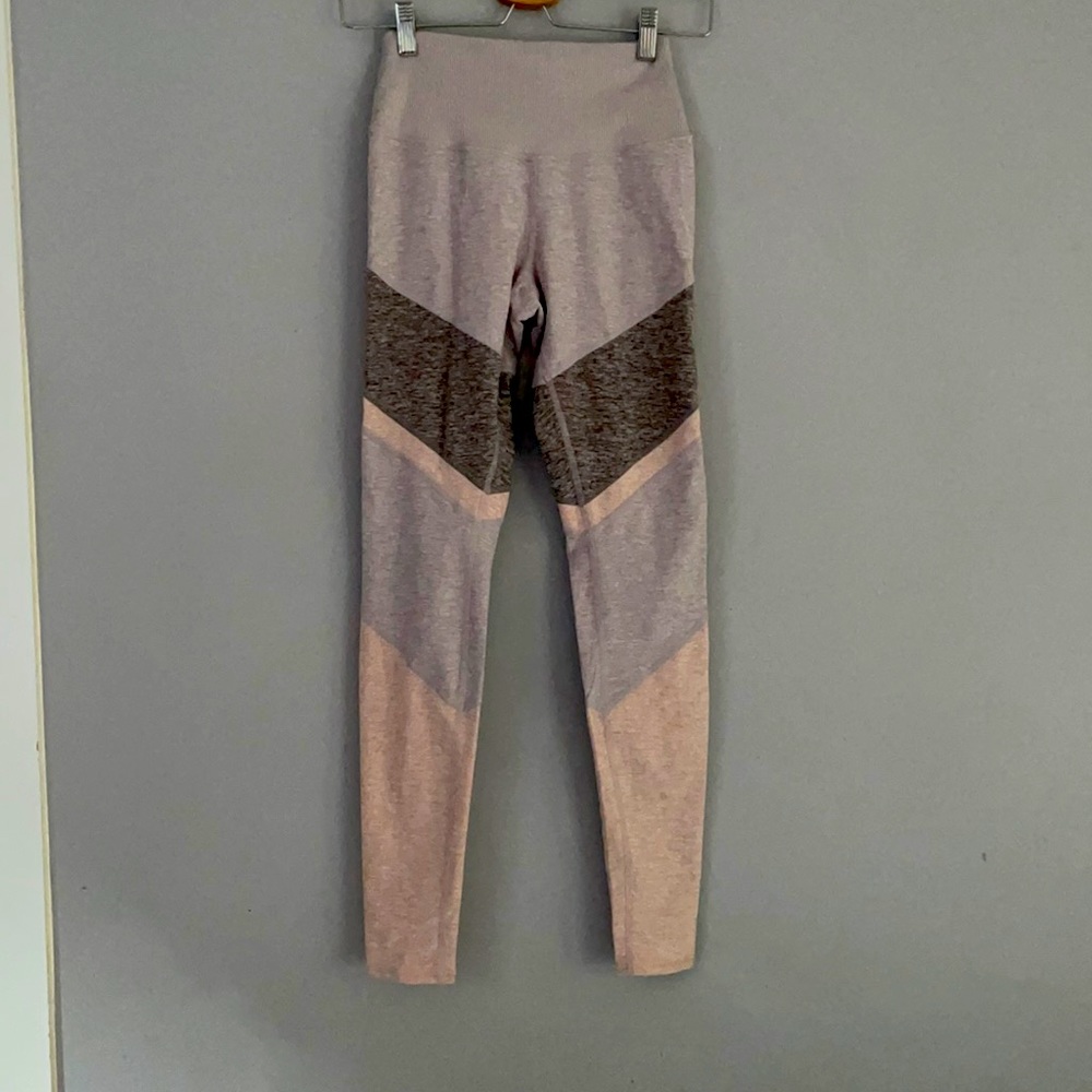alo leggings